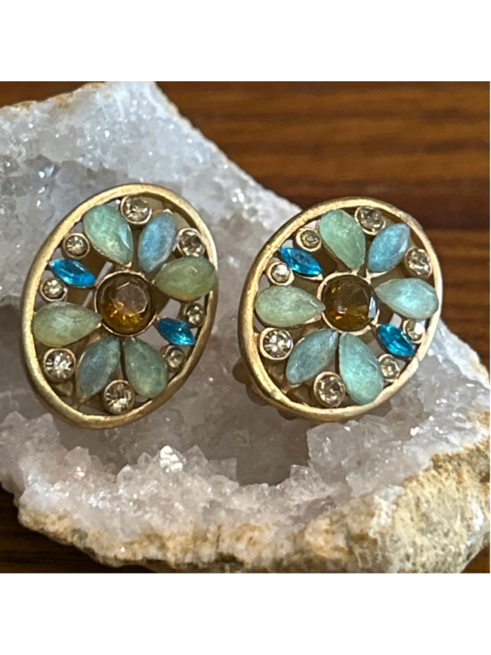 Women's Carolee vintage Gold Teal Oval Clip-On Earrings